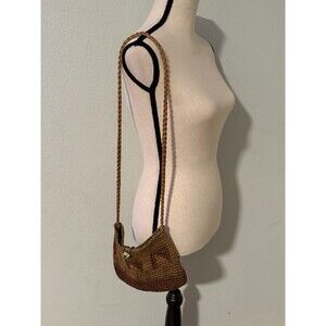 Natural Purse hand-crocheted shoulder bag boho or hippie-style crossbody purse